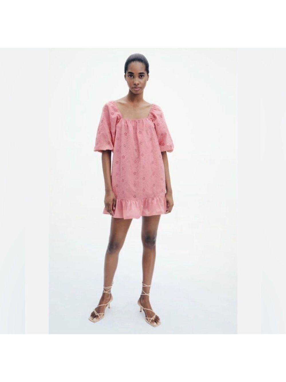 ZARA Cutwork Embroidery Mini Dress in Pink. Size S